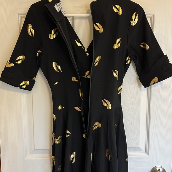 Unique Vintage x Harry Potter Wizarding World Black w/ Gold Snitch Fit & Flare - Picture 10 of 11